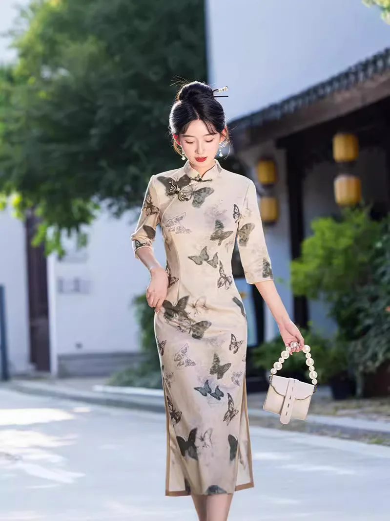 Täglich Cheong sam 2024 neuer chinesischer Stil verbessert Wildleder Schmetterling gedruckt Mädchen Cheong sam Qipao Kleid