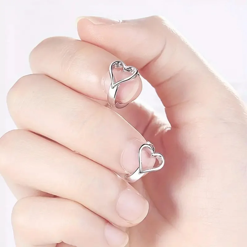 Huitan Exquisite Hollow Heart Hoop Earrings for Women Dainty Circle Earrings Silver Color/Gold Color Statement Jewelry Wholesale