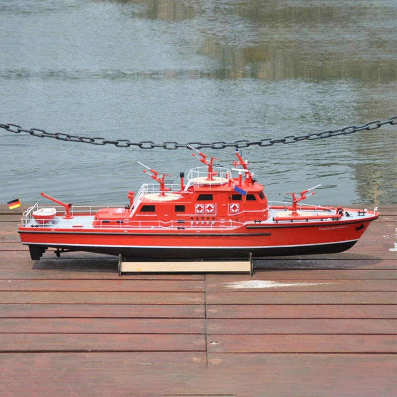 1/25 Dusseldorf RC Sprinkler Nave di Fuoco RTR Edizione Doppio Motore In Fibra di vetro Scafo Simulazione Lavoro Per Adulti RC Barca Modello Giocattolo Regalo