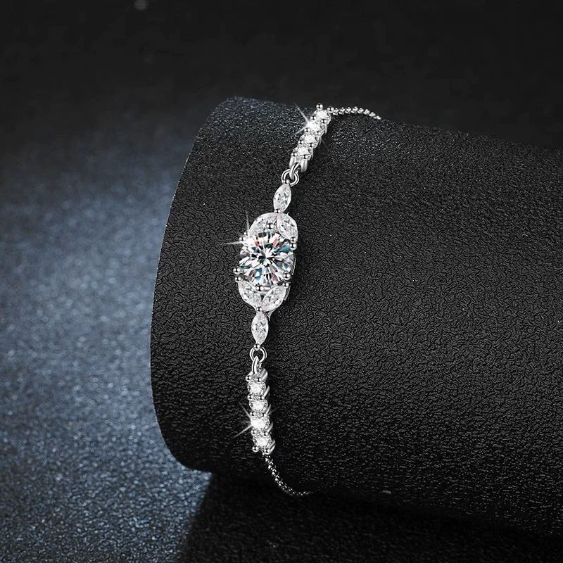 

ZFSILVER модный классический браслет из серебра s925 с муассанитом и листьями клевера, подвески, женские аксессуары, роскошные ювелирные изделия, подарки XRZ013