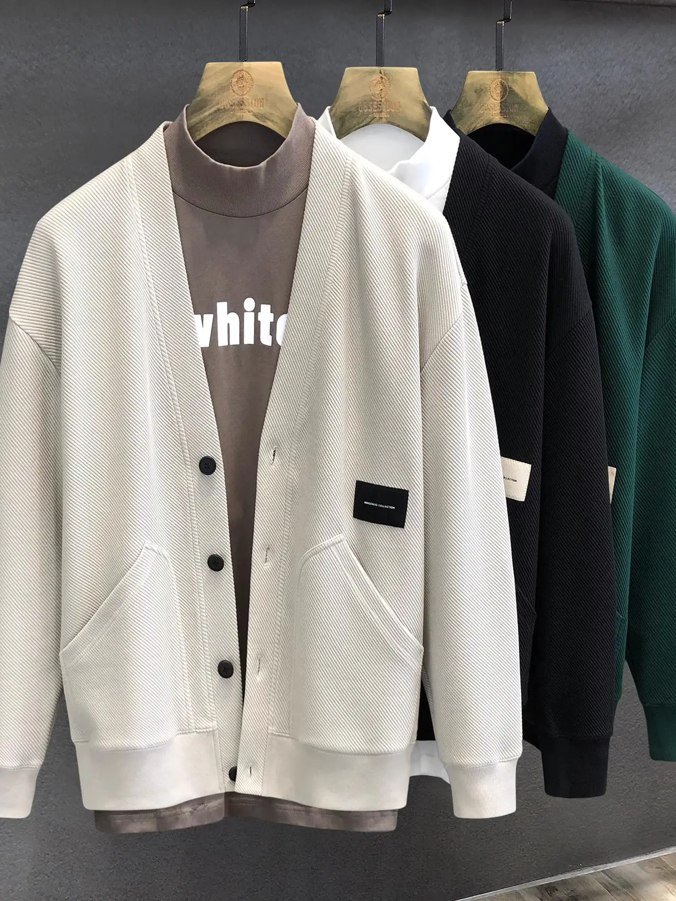 

Мужской вязаный кардиган большого размера (до 300 фунтов), с V-образным вырезом, повседневный, весенне-осенний, удобный, свободного кроя, немнущийся