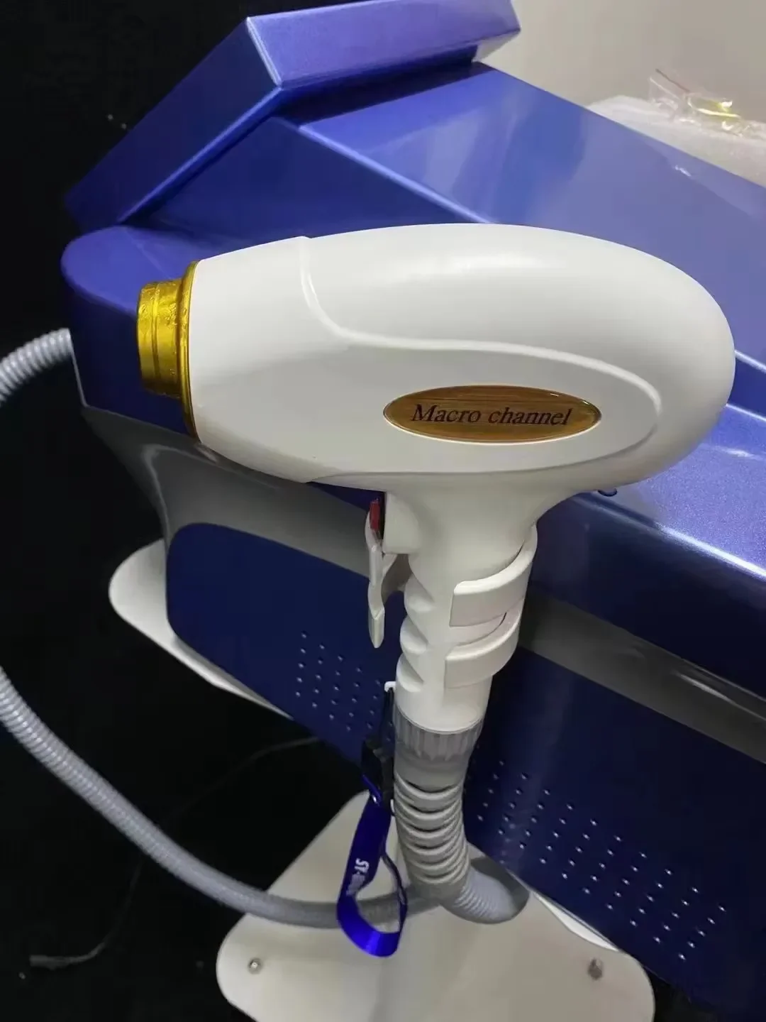 3000 واط إزالة الشعر CE جديد 808nm ديود إزالة الشعر بالليزر آلة المهنية شهادة الجليد 3 أطوال موجية لنزع الشعر