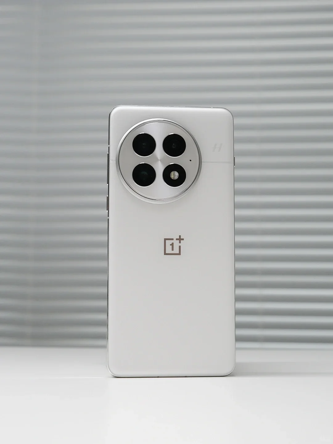 النسخة الصينية OnePlus 13 5G Snapdragon 8 Elite 2K عرض 6.82 بوصة 120 هرتز LTPO 6000 مللي أمبير بطارية 100 وات SUPERVOOC 50MP جديد 2025