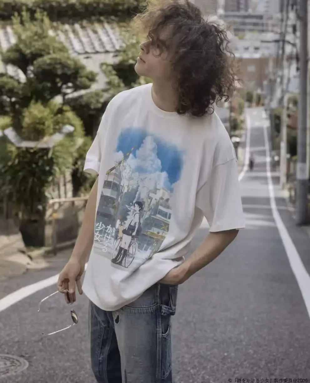 VINTAGE 26FW SAINT Mx6x GEEKS Classic Street Scene Illustration Design Fashion Short Sleeve T-Shirt in American Anime Style Tee