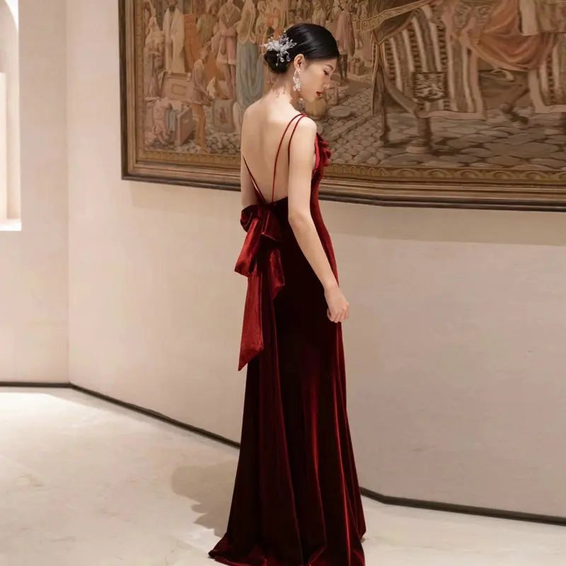 

Simple Burgundy Velour Spaghetti Strap Long Wedding Dresses Women Sexy Backless Prom Party Gowns Toast Clothing