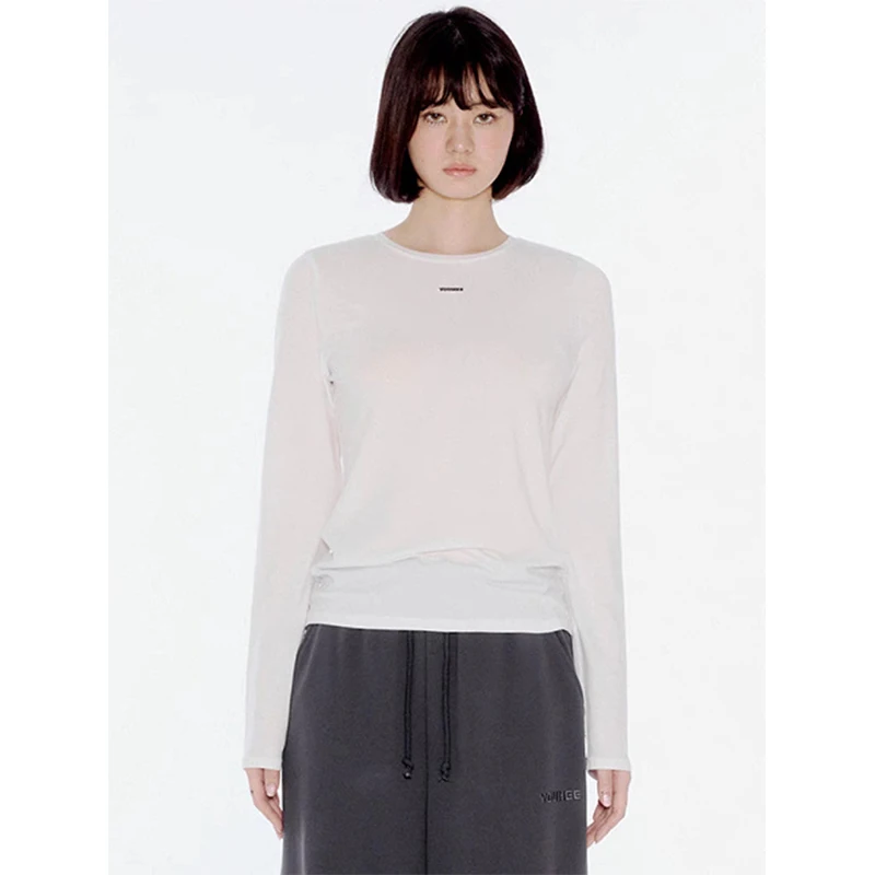 เสื้อยืดลำลองทรงเข้ารูปสำหรับผู้หญิง ปักโลโก้ สไตล์สลิมฟิต แขนยาว สีพื้น สำหรับฤดูใบไม้ผลิ สไตล์สตรีท