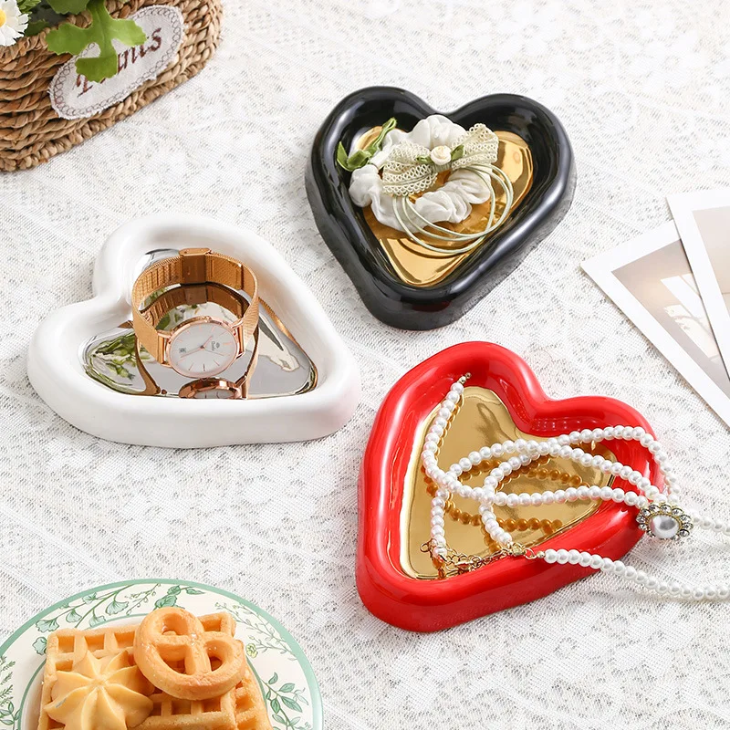 

Electroplating Gold Storage Tray Love Ceramic Jewelry Cosmetics Teacup Storage Box Household Fruit Dessert Candy Display Tray