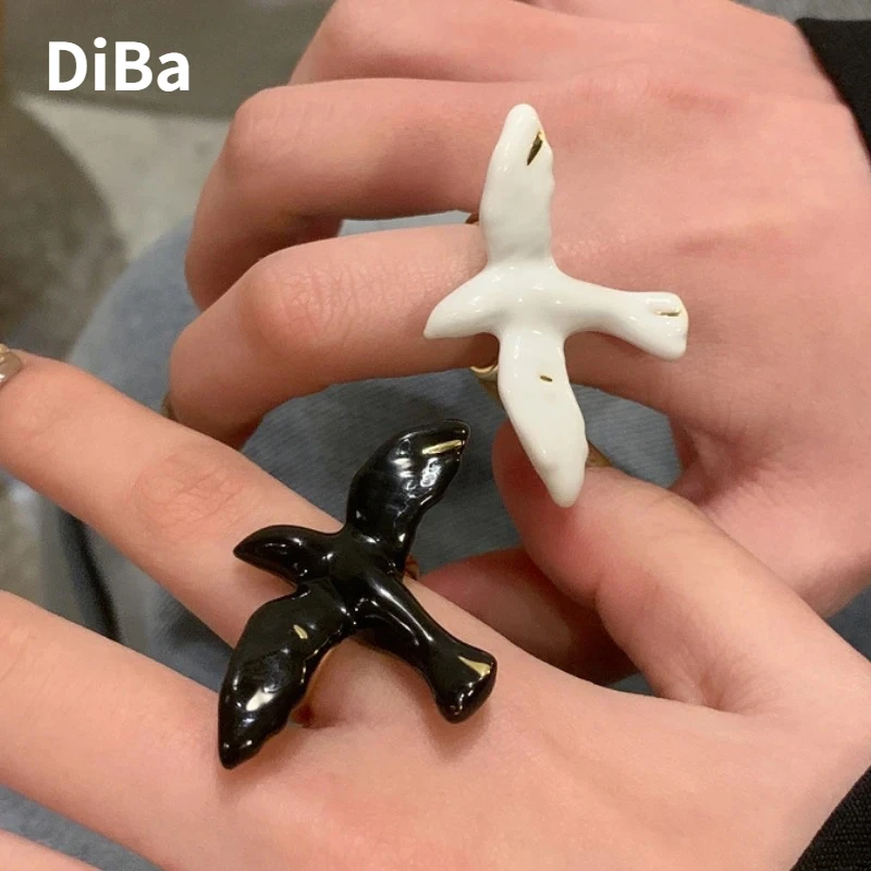 

Fashion Jewelry European and American Design Pigeon Bird Rings For Women Party Gifts Accessories 2025 Trend New Hot Sale