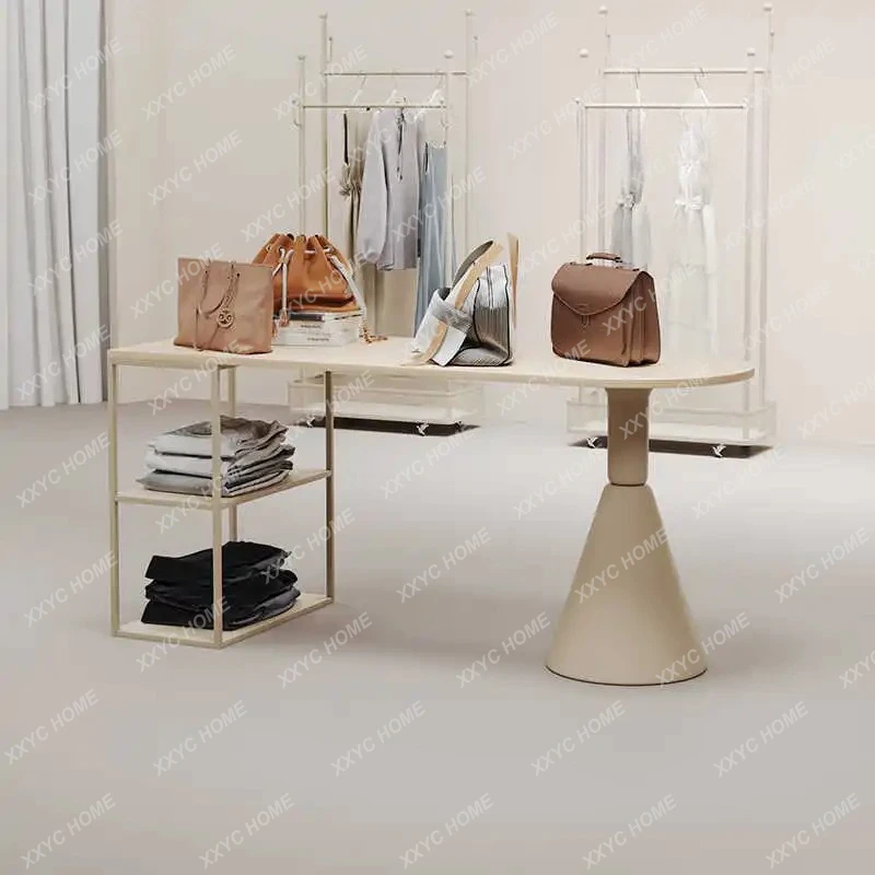 

Стол для демонстрации товаров из массива дерева для магазина одежды Nakajima: для женской одежды, обуви, сумок, украшений и аксессуаров