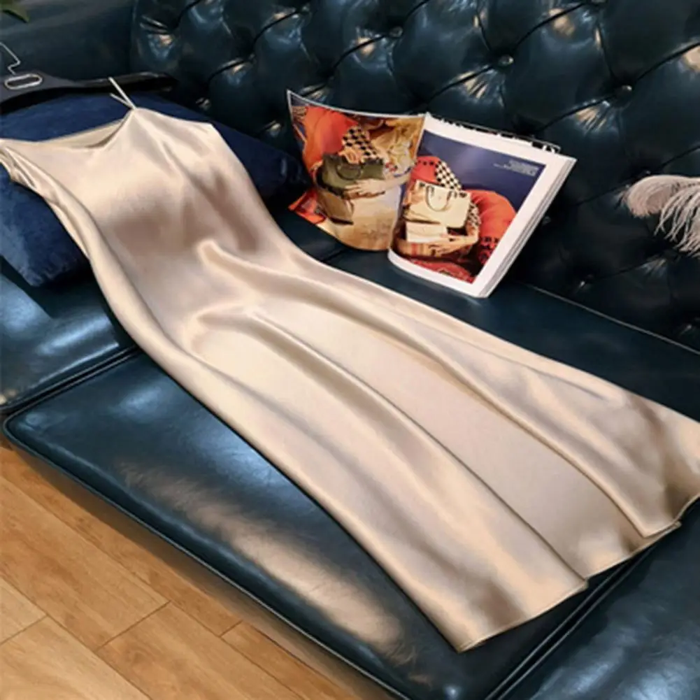 Women Slip Dress Silky Satin V Neck Backless Sleeveless Spaghetti Strap Prom Party Dress A-line Loose Hem Strappy Dress
