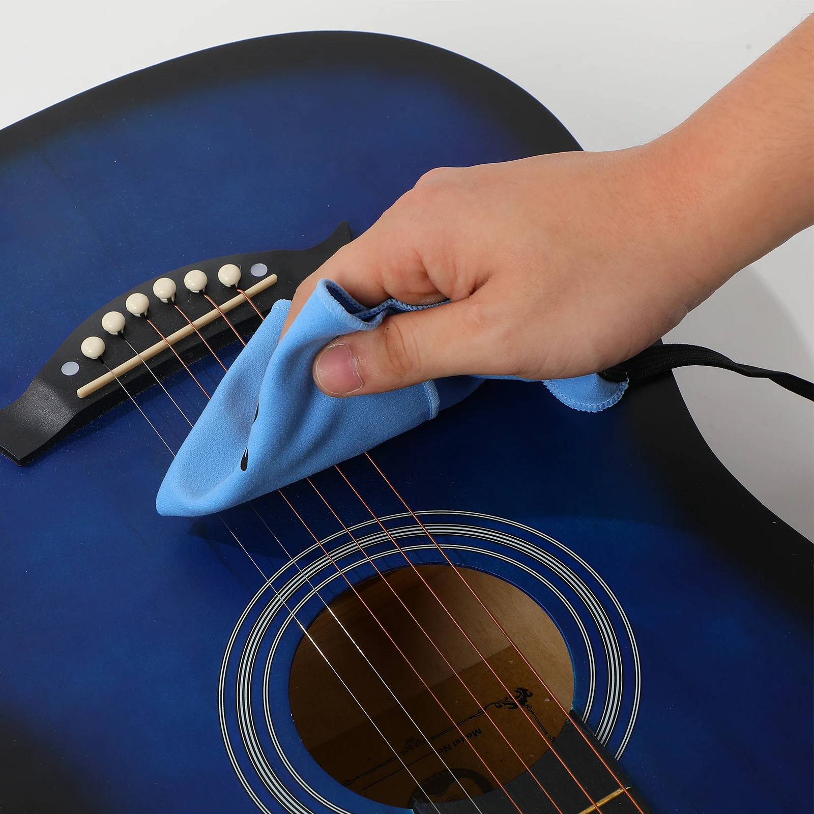 

2pcs Cleaning Cloth Kit For Musical Instruments Lightweight Washable Wind Instrument Care Tool For Sax Clarinet Flute Piccolo