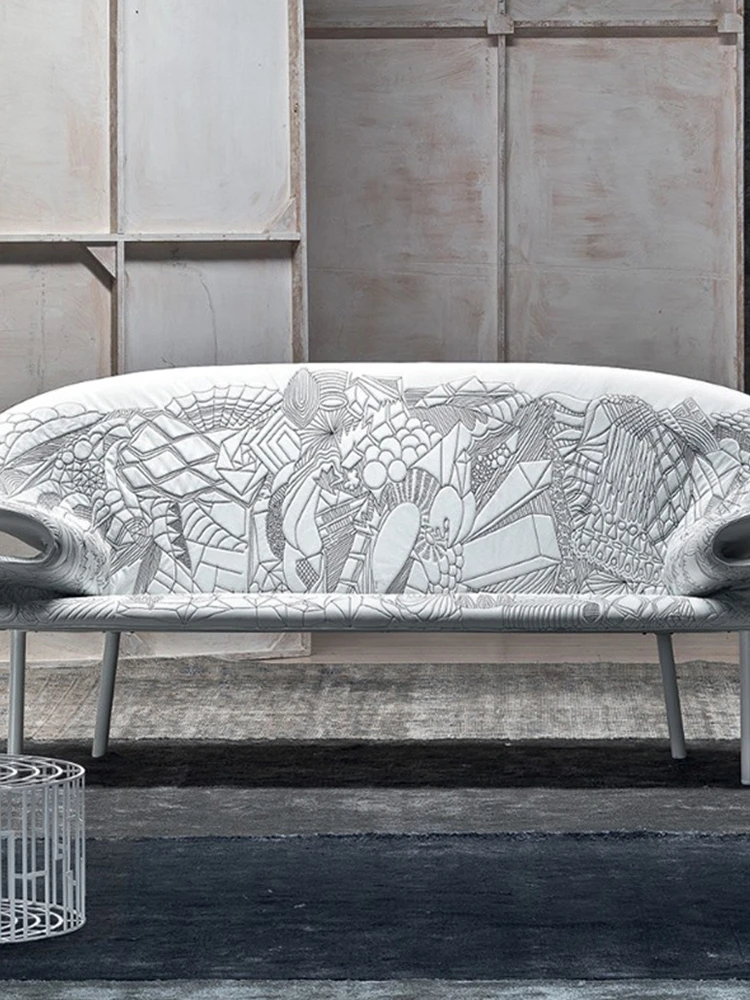 Nordic special-shaped Italian light luxury fiberglass graffiti leisure sofa armchair model room