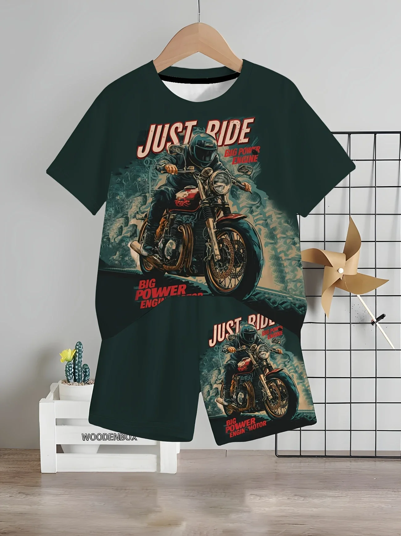 Fashionable 3D Printed Graffiti Pattern Casual Pullover Short Sleeved Shorts T-shirt, Boys' Outdoor T-shirt Shorts Set