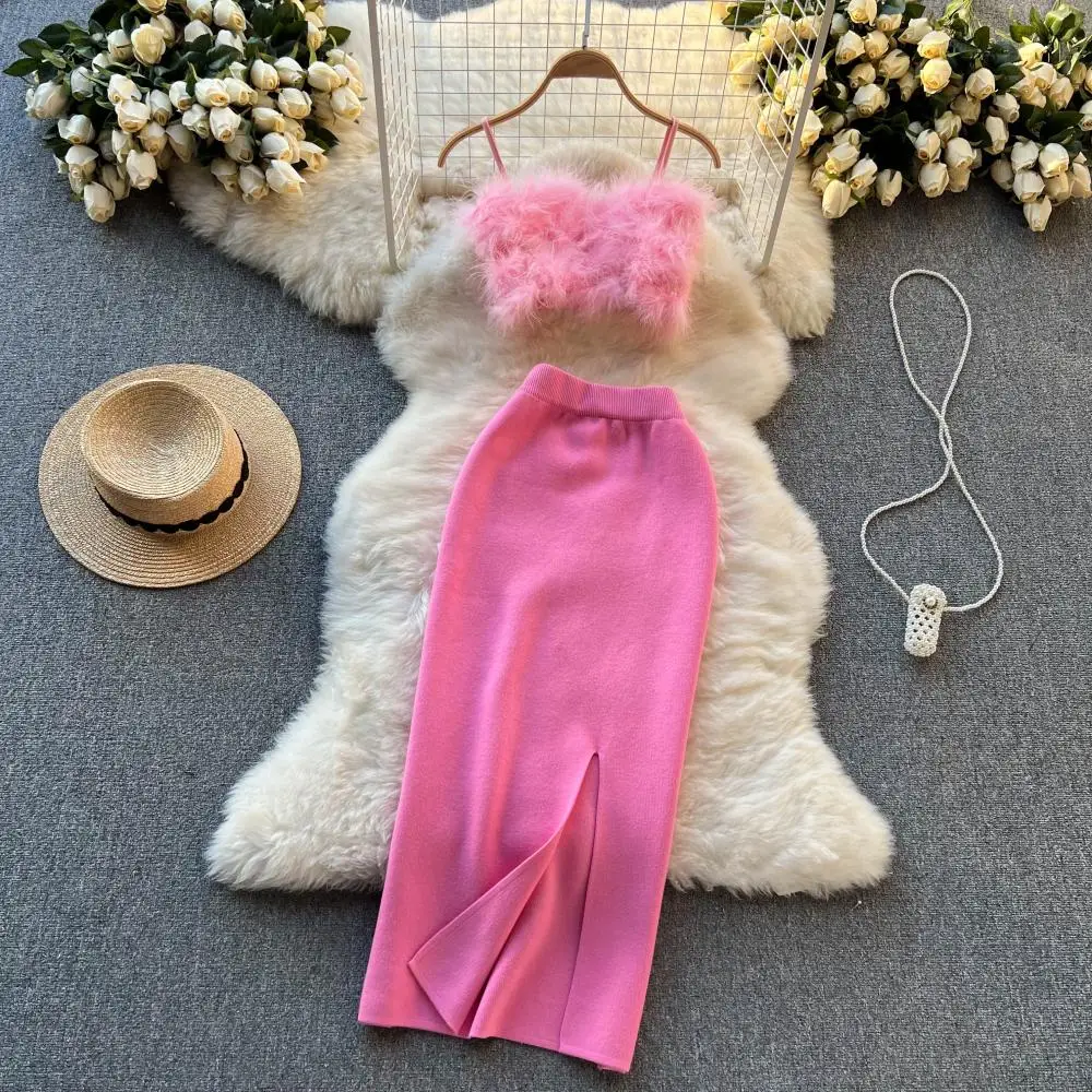 

2026 Новые розовые женские вязаные комплекты из двух предметов, майки, сексуальный короткий топ + эластичная талия, вязаная длинная юбка с разрезом, модные однотонные женские костюмы