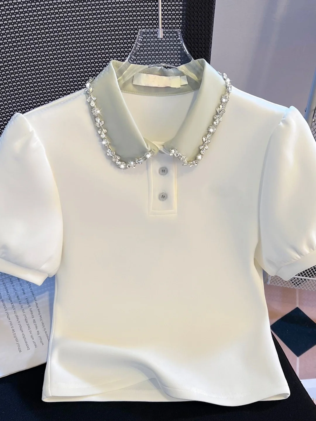 

Heavy Embellied Ne ort Sve T-irt Women Summer 2026 New Sle Slim Fit ort Length Cotton Blend Top