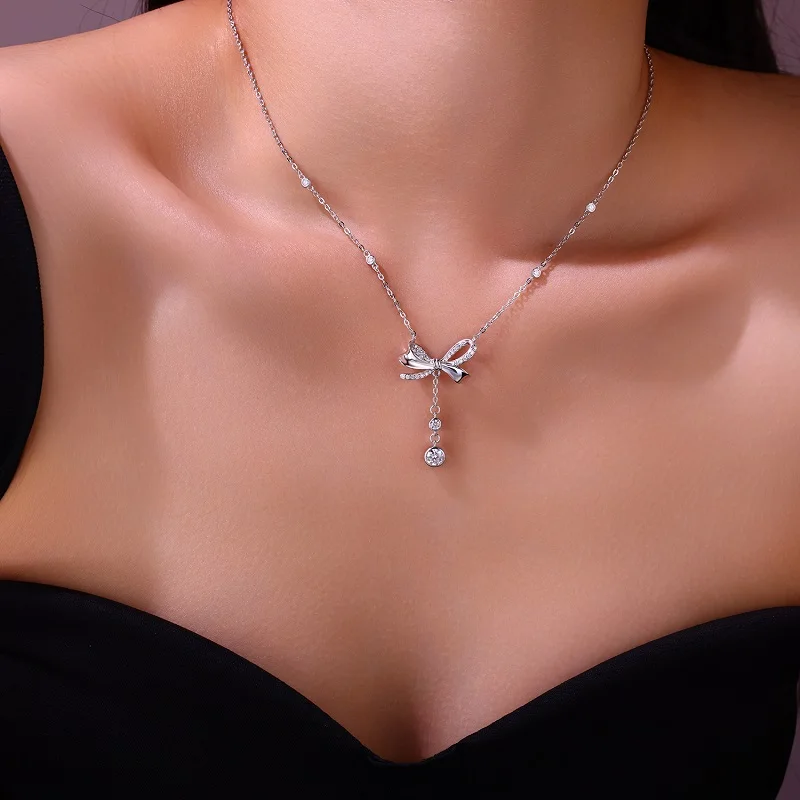 

S925 Silver Plated 18K 0.96CT White Gold Bow Hanging Moissanite Necklace for Women Fine Jewelry Gifts