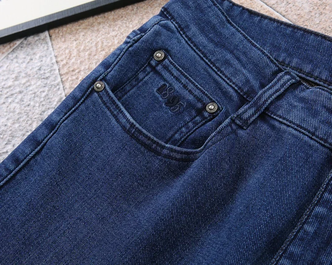 BLLIYOSS 1895 청바지 남성 2024 새로운 편안한 캐주얼 탄성 스트레이트 롱 바지 유럽 가죽 라벨 고품질 올드 머니