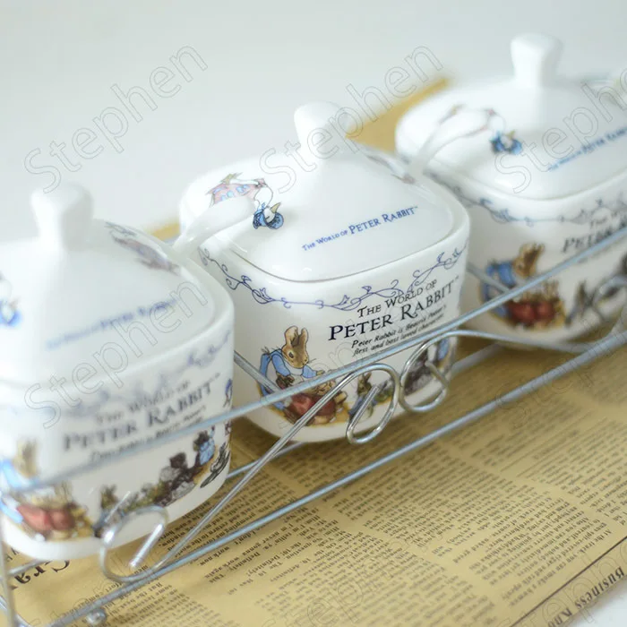 Painted Rabbit Ceramic Canister Set 4Pcs/Set Spice Organizer with Iron Trays American Pastoral Spice Jars Sugar Spice Container