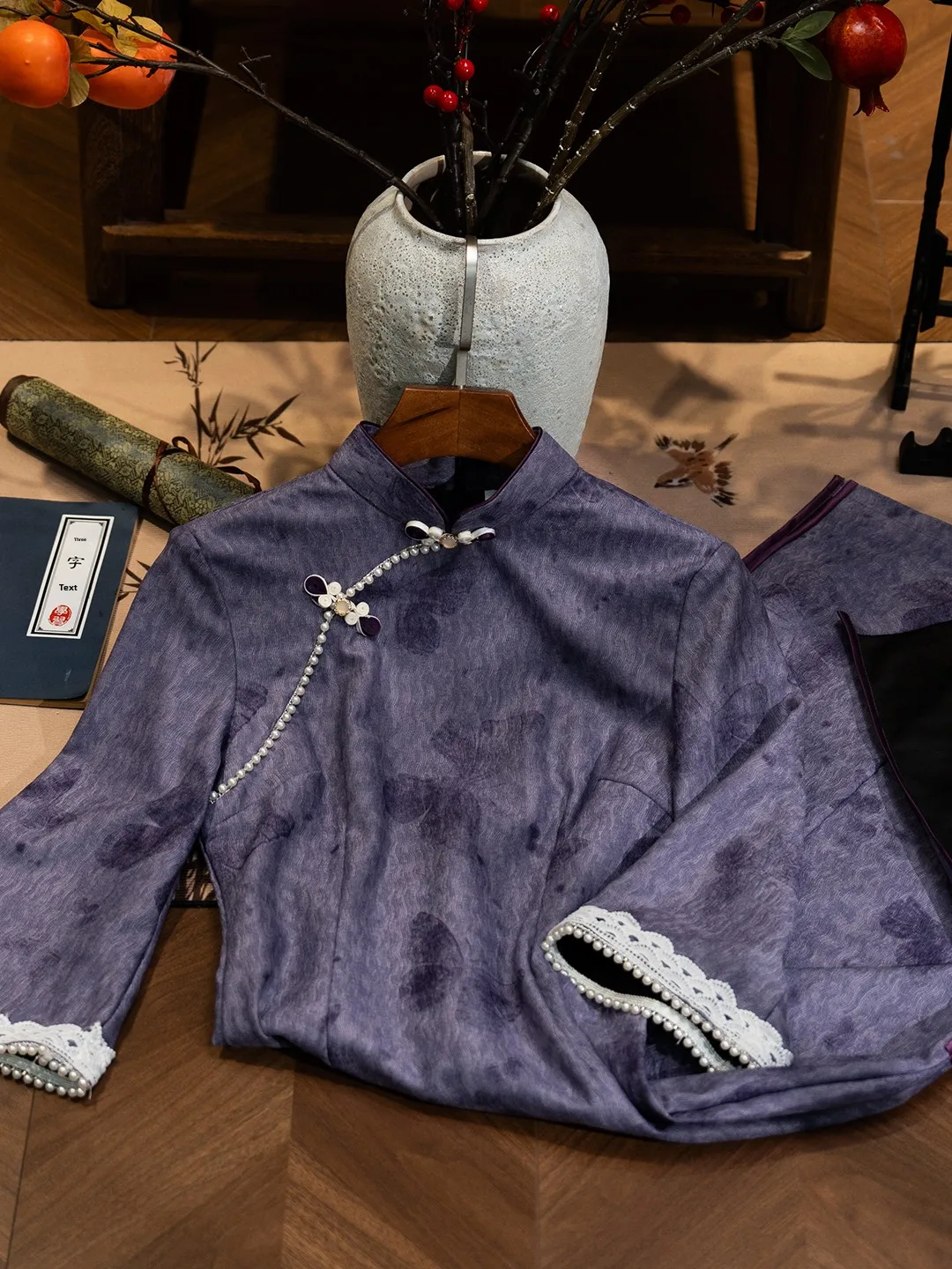 

Young Women's New Chinese Sle Long Sve Dr Ele Daily Wear Retro Design Low Slit Midi Qipao Dr Pearl Embellied