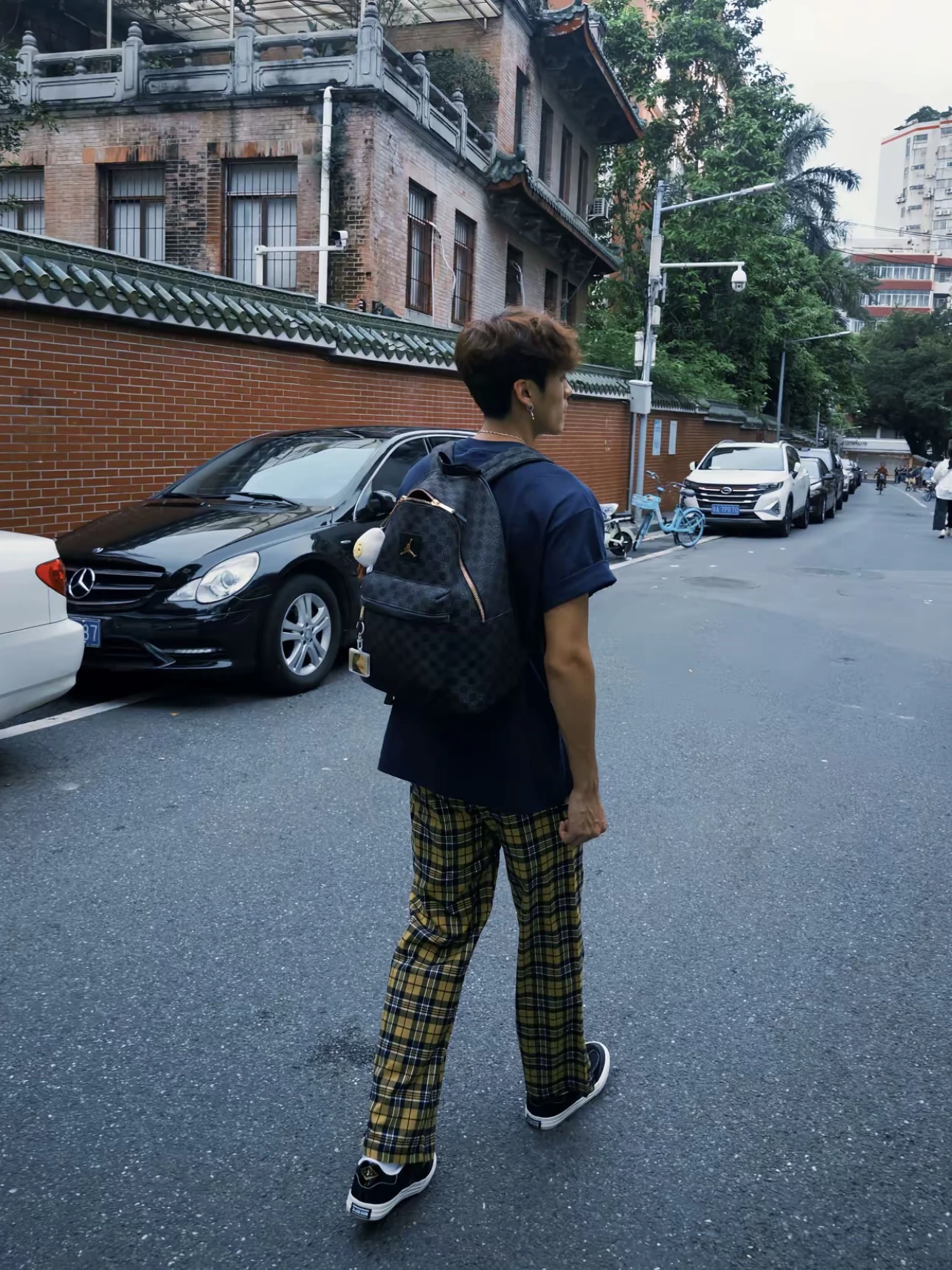 Pantaloni a gamba dritta casual da uomo a gamba larga scozzese giallo retrò americano per tutte le stagioni Tempo libero quotidiano Versatile vestibilità ampia e pulita