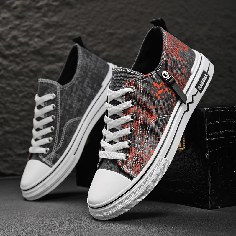 

2025 Spring New Canvas Shoes Men Breathable Board Shoes Students Casual Sneakers Lace-Up Athletic Tennis Trainers Jogging Shoes