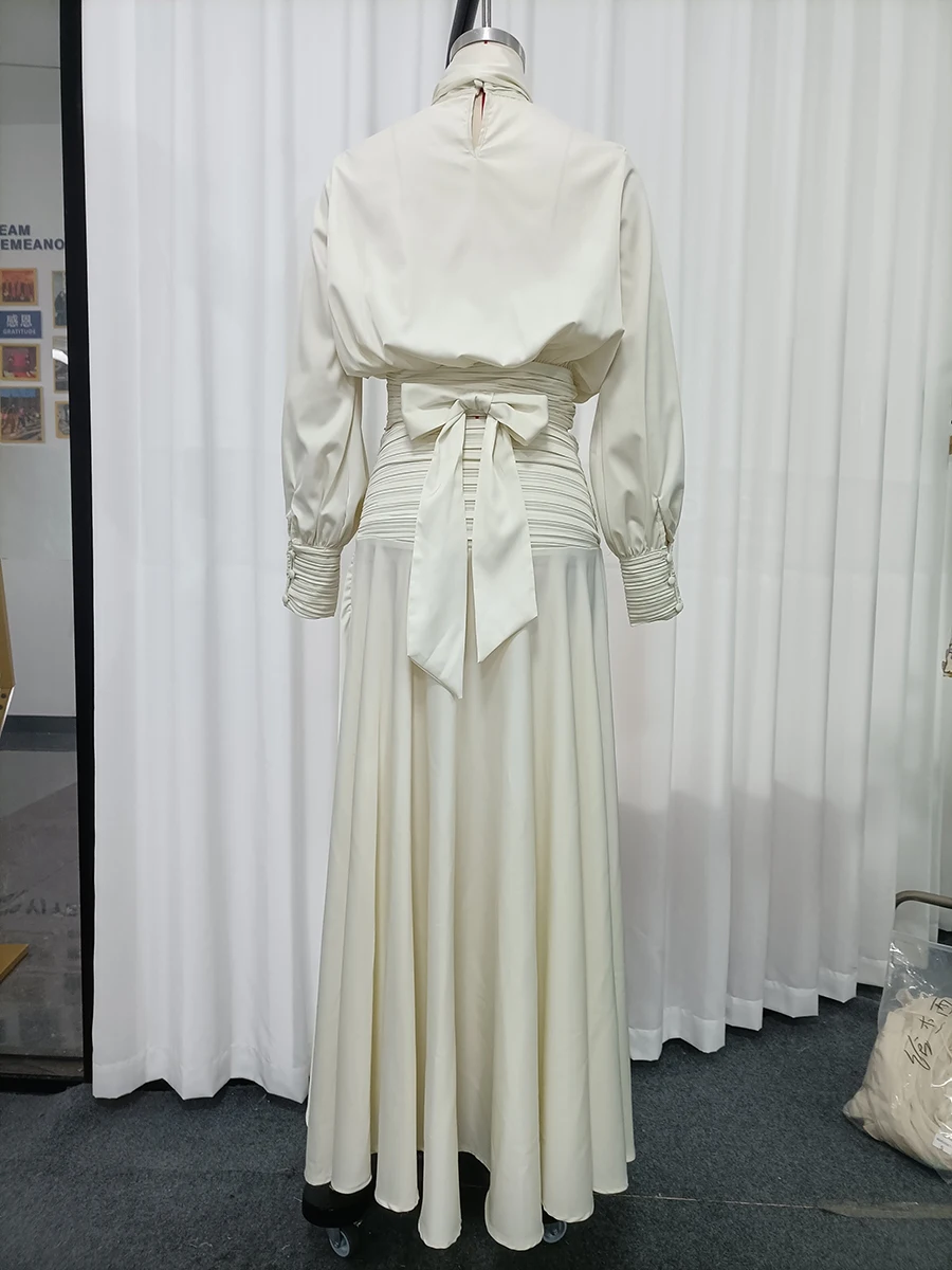VGH エレガントシックアプリコットツーピースセット レディ - Female Formal Wear のレビューと価格