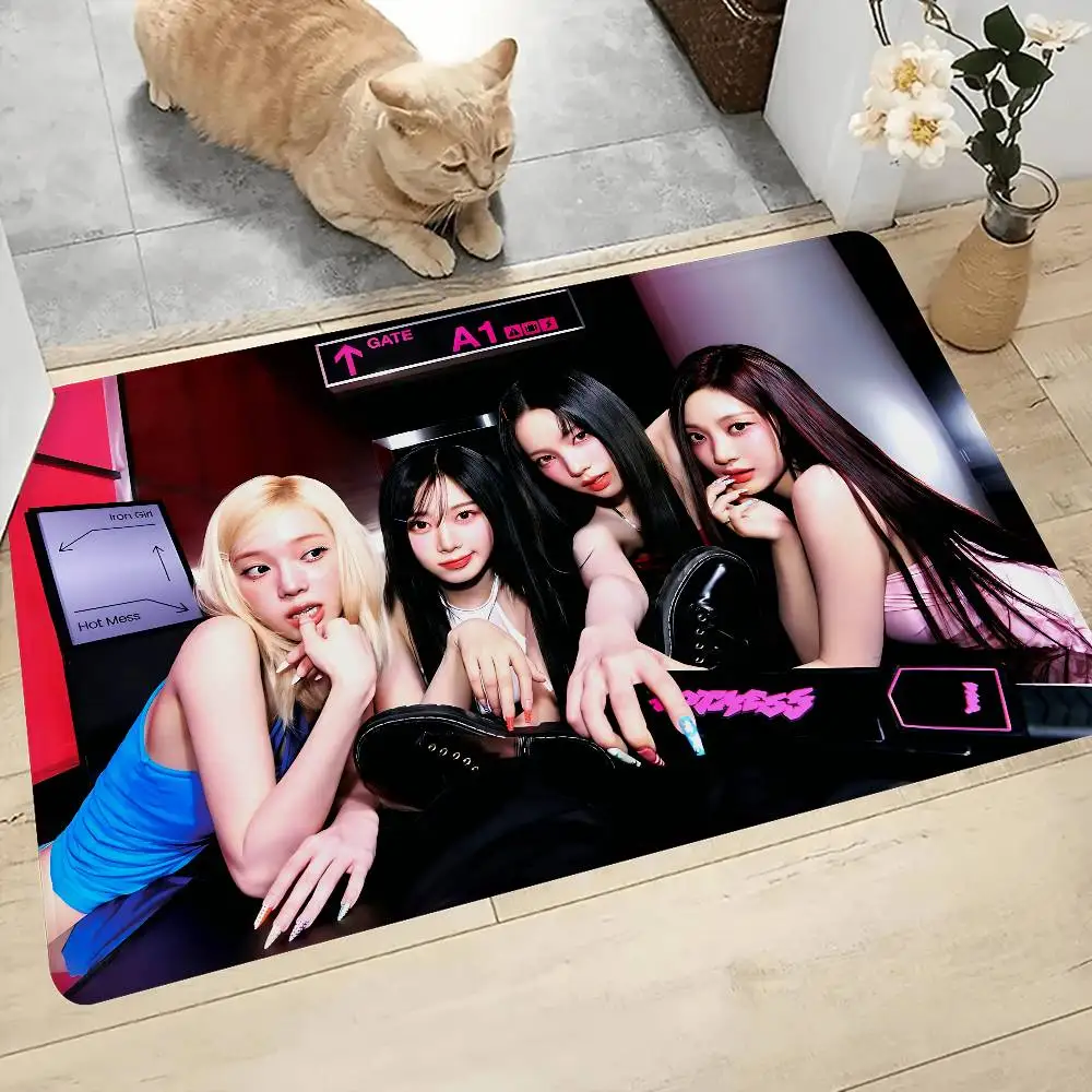 Korean Kpop Group A-Aespas Door Mat Nordic Style Bedroom Living Room Doormat Home Balcony Anti-Slip Alfombra