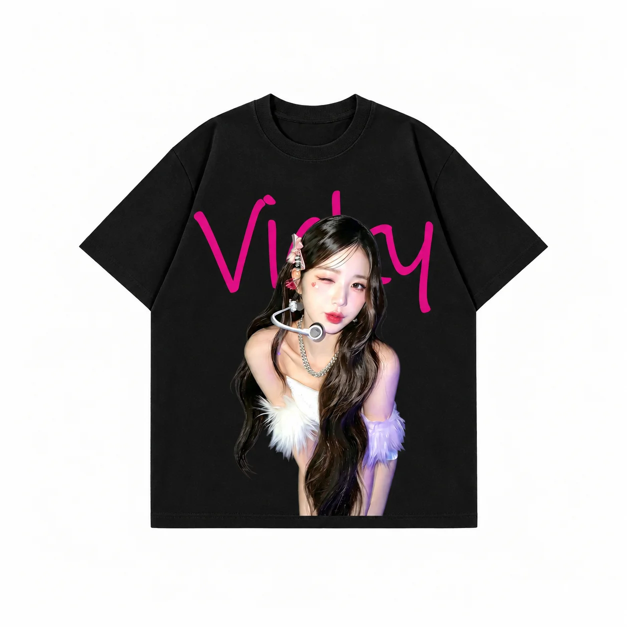 Y2K K-pop Fan Merch Street Aesthetic Vicky on-stage Portrait Hot Pink Script Print Breathable Cotton Unisex Crew Neck T-Shirt
