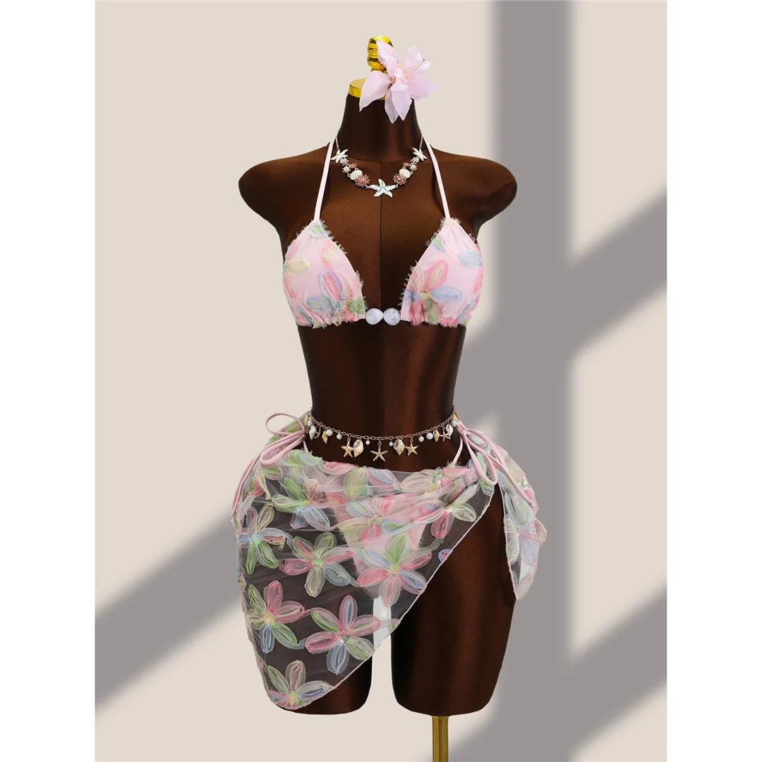 Mit Sarong-Blumenmuster, Neckholder-Bikini, Damen-Badeanzug, dreiteiliges Bikini-Set, Badebekleidung, Badeanzug, Modell V8321. – Detail 3