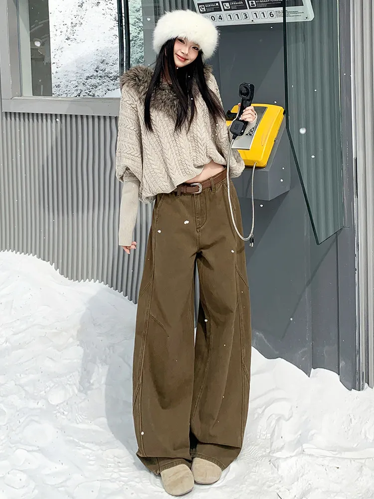 Fleece thickened scimitar jeans women's 2026 autumn and winter new brown coffee casual and thin, drape and comfortable wide-leg