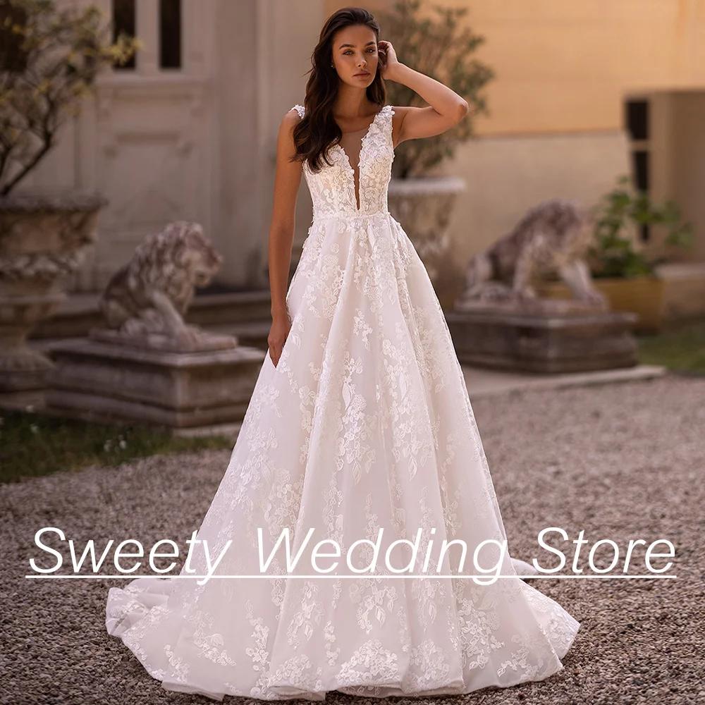 

Romantic Lace Wedding Dress Sleeveless Deep V Neck Open Back Zipper Sweep Train Robe De Mariage Woman A Line Bridal Gown