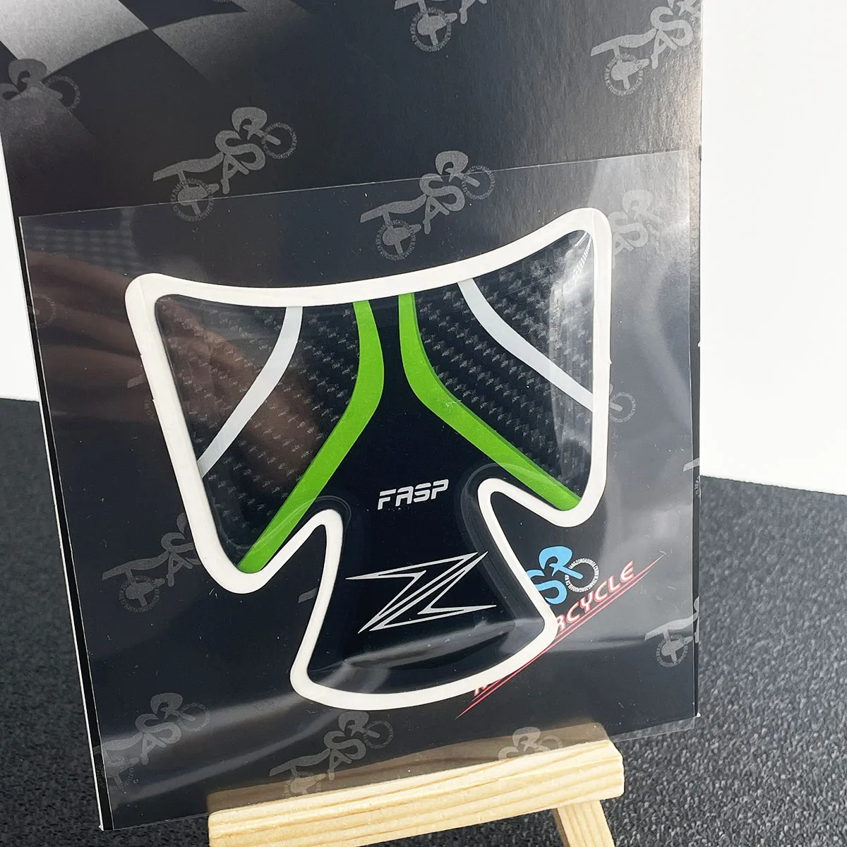 

5D Carbon Motorcycle Tank Sticker Logo for Z900 Tank Decal