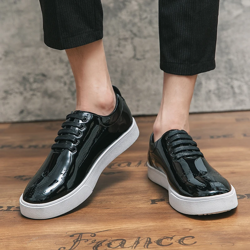 New Men's Patent Leather Business Formal Shoes Fashion Platform Casual Work Shoes Hot-selling High-quality Versatile Men's Shoes