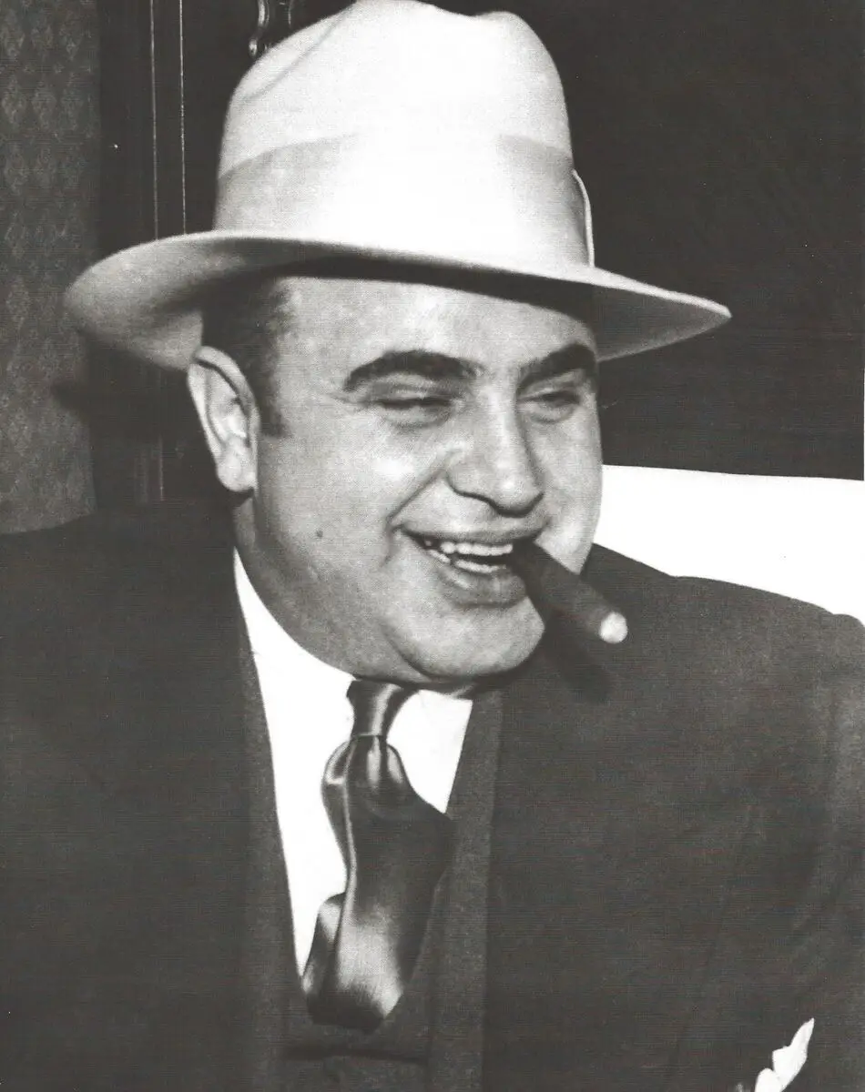 AL CAPONE POSTER - ORIGINAL GANGSTER with Cigar Room Painting Home Decor