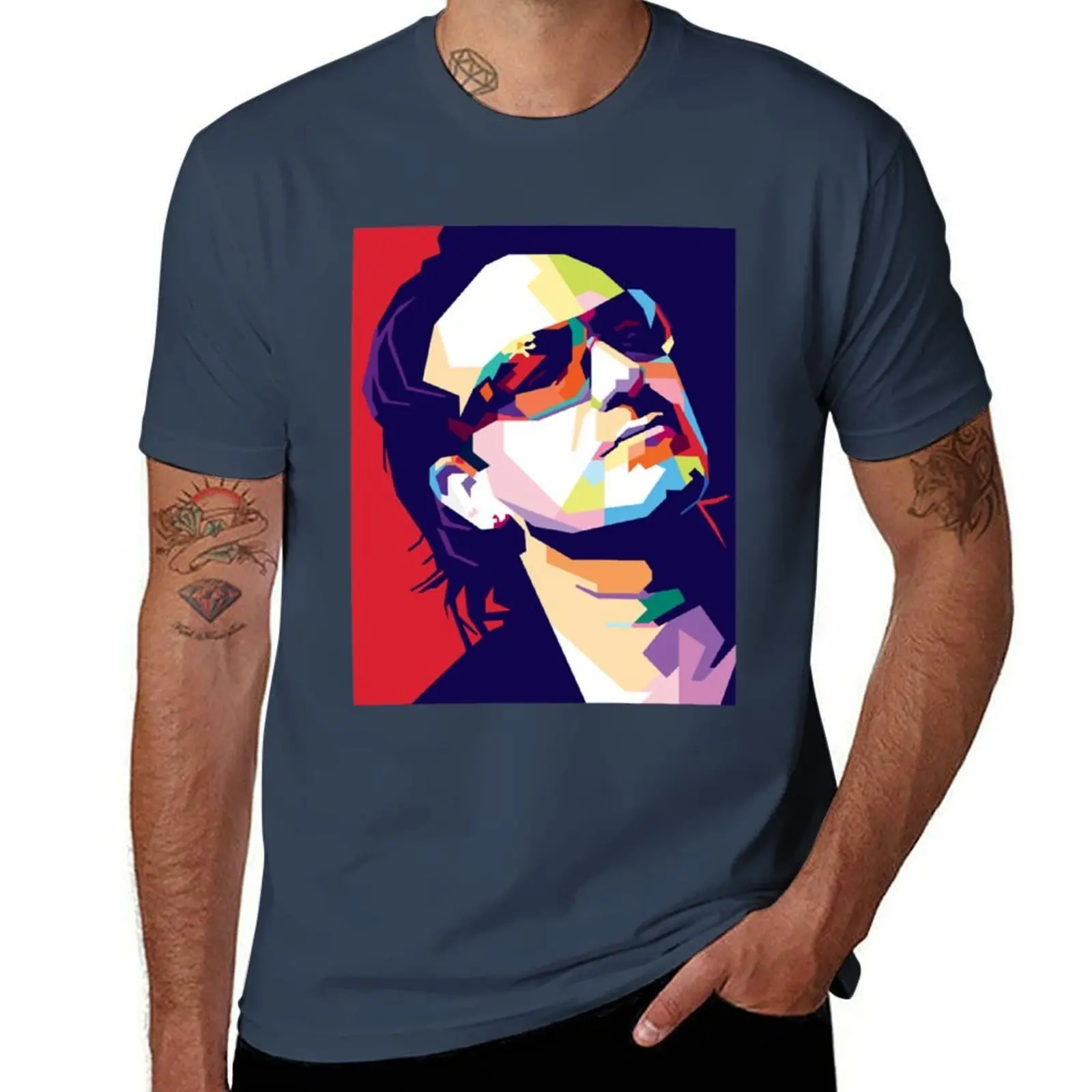 U2 Singer Art T-Shi…