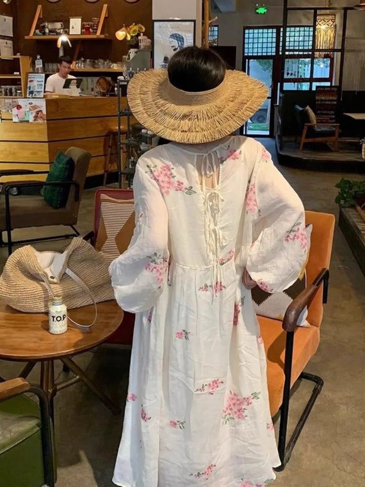 กระโปรงทรงเอพิมพ์ลายดอกไม้สีขาว ไซส์พลัส ผ้าโพลีเอสเตอร์ เอวสูง ทรงหลวม สไตล์ลำลอง เหมาะสำหรับใส่ไปเที่ยวทะเล
