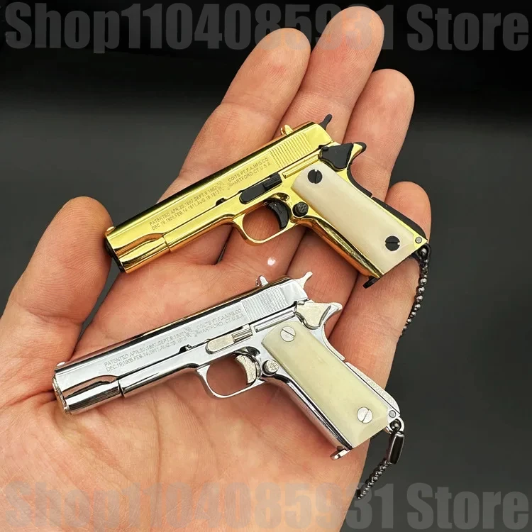 Nieuwe Runderbot Handvat Mini 1:3 Glock G17 Legering Sleutelhanger Speelgoed Pistool Model Hanger Ornament Fidget Decompressie Anti-Stress Speelgoed