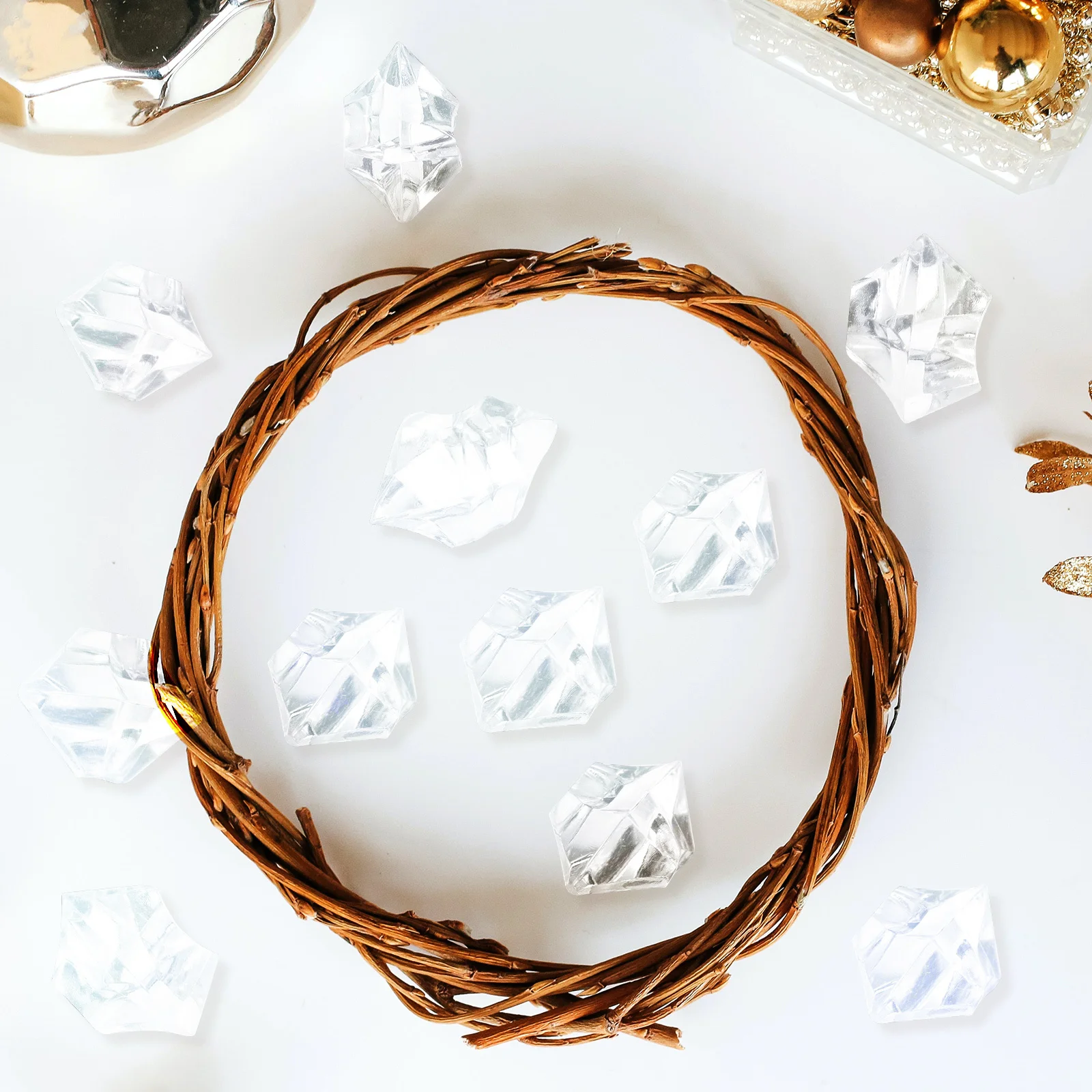 

1Pack Fake Plastic Crystal Rocks Irregular Ice Cubes Realistic Clear Reusable Photography Props Decor Fake Crystal Rocks