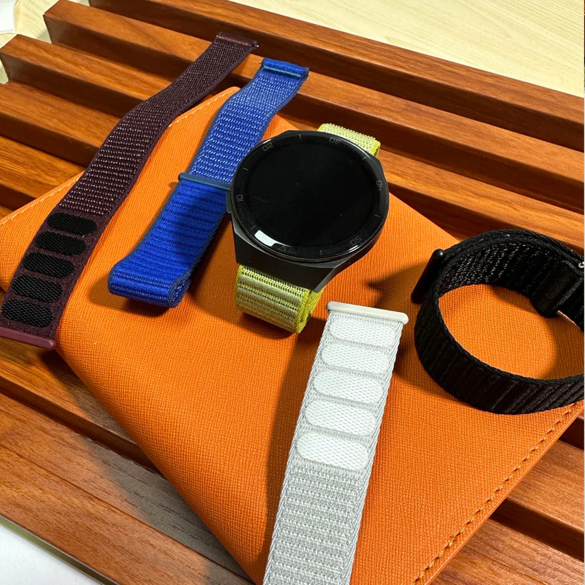 Tali Jam Tangan Nylon Elastis 22mm dengan Pengait Lepas Cepat Desain Baru, Tali Jam Nylon yang Dapat Disesuaikan untuk Kenyamanan