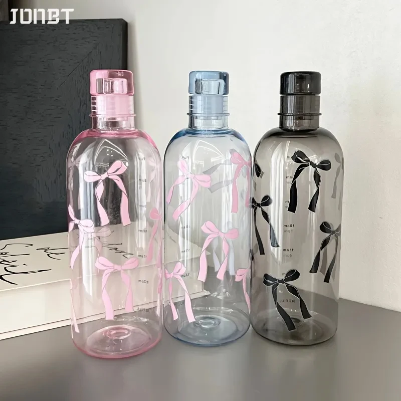

750ml Cute Bow Water Bottle For Girls School No Strw Outdoor Sports Travel Gym Transparent Frosted Plastic Drinkware Bottle New