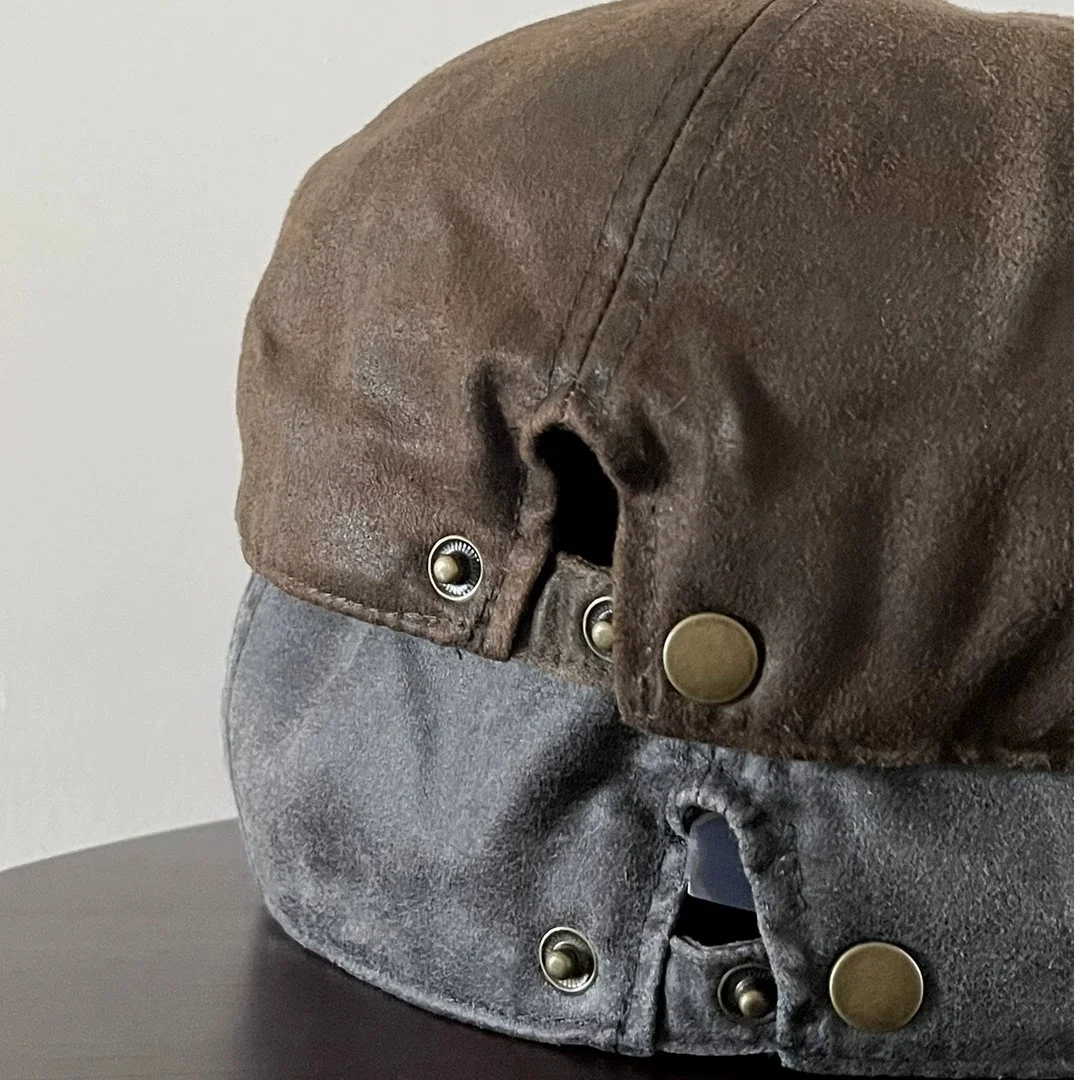 Vintage Washed Leather Baseball Cap: Stylish and Versatile Distressed Suede Baseball Cap and Versatile Beret