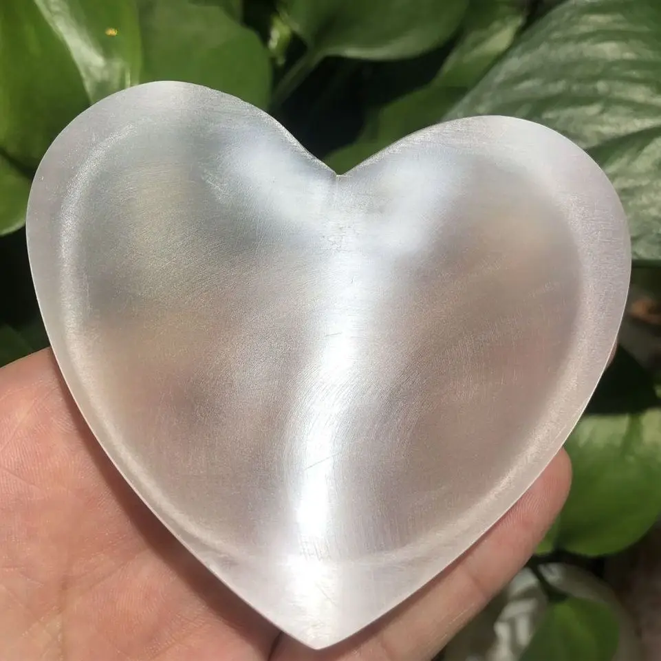 Large Natural Selenite Bowl White Gypsum Heart Moon Minerals Healing Stone Seven Chakra Decor Crafts Ornaments Gem 1pc