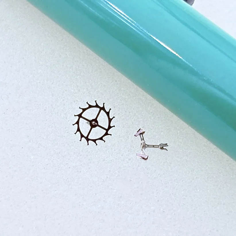 Mechanical Watch Movement Escapement Wheel Fork Parts NH35 NH36 Horse Wheel Escapement for Watch Repair
