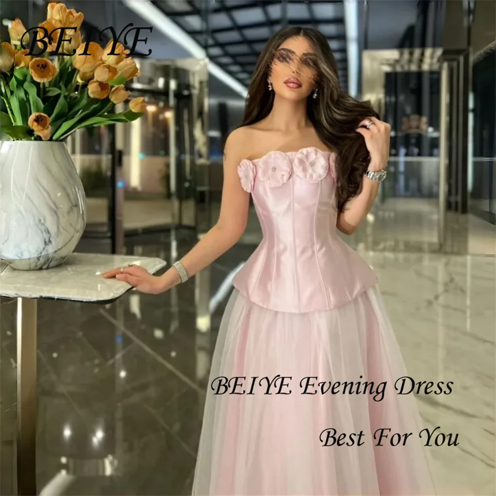 BEIYE Nowoczesna Różowa Satynowa Suknia Wieczorowa w Kształcie Litery A, Kwiaty, Bez Ramiączek, Odkryte Plecy, Plisowana Tiulowa Suknia na Przyjęcie, Szyta na Miarę فساتين سهرة