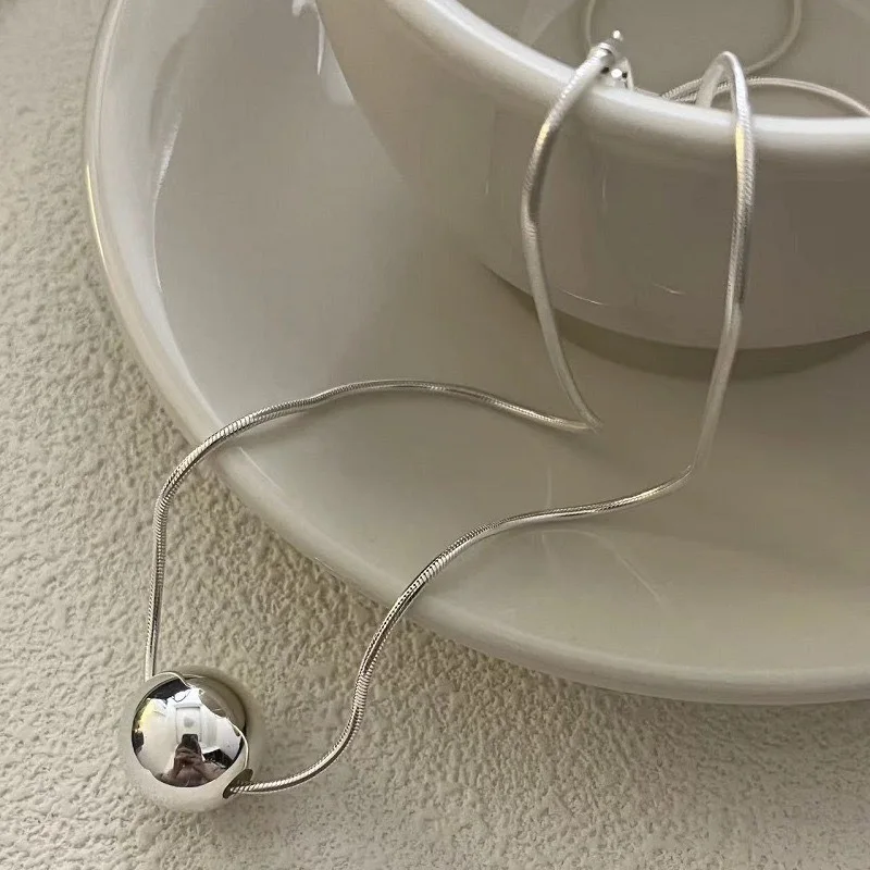 

Women's Minimalist round Bead Necklace Versatile Temperament Collarbone Chain Jewelry Neck Chain Accessory