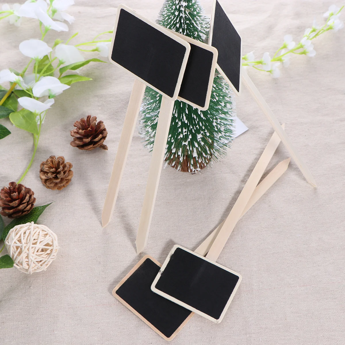 

20Pcs Mini Wooden Blackboard Tags Boxwood Chalkboard Signs Plant Pot Picks Wedding Event Place Cards Memo Decorations