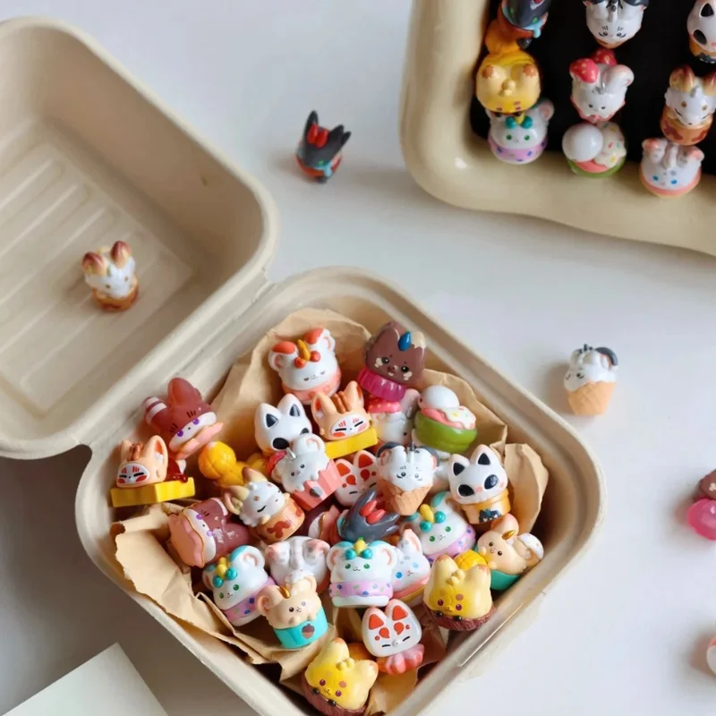 Er zijn beesten, mini-feestpoppen, blinde tassen, blinde dozen, tweede kogel schattige poppencadeaus, handgemaakte desktopornamentenset schattig