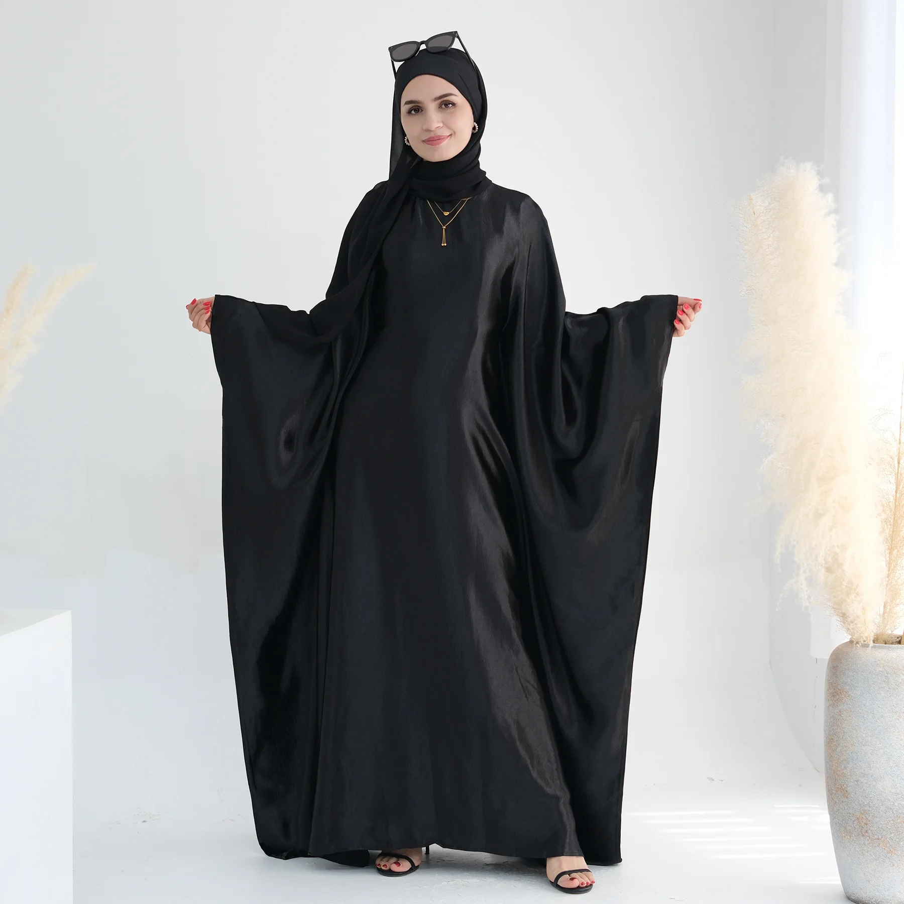 

Ramadan Muslim Shiny Abayas for Women Eid Djellaba Modest Dress Turkish Robe Dubai Abaya Kaftan Arabic Gown Marocain Jalabiya