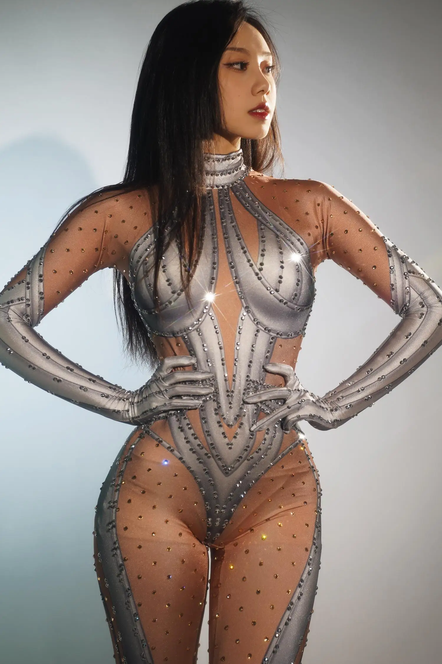 Mono Sexy de escenario con diamantes de imitación plateados, mono de Golves desnudos, traje de baile elástico, mono de actuación de cantante de noche Tiepi 2024