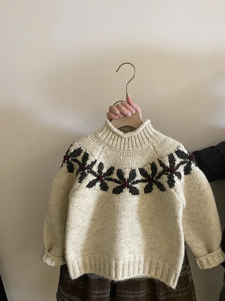 

Girls' French Sweet Floral Knit Sweater Autumn Winter New Fleece Retro Plaid Pants Fashion Set Trendy